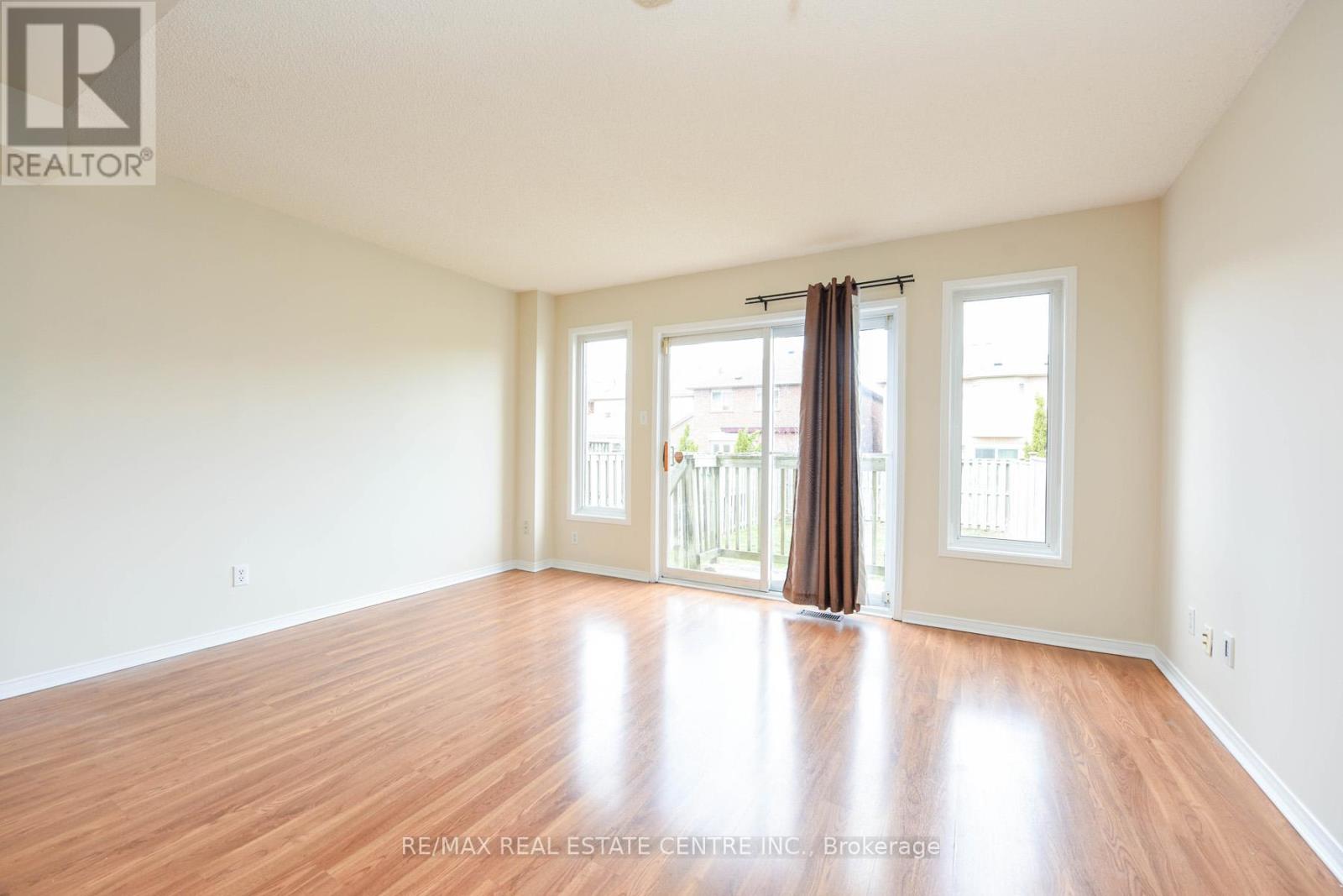 1093 Foxglove Place, Mississauga, Ontario  L5V 2N5 - Photo 19 - W12816464