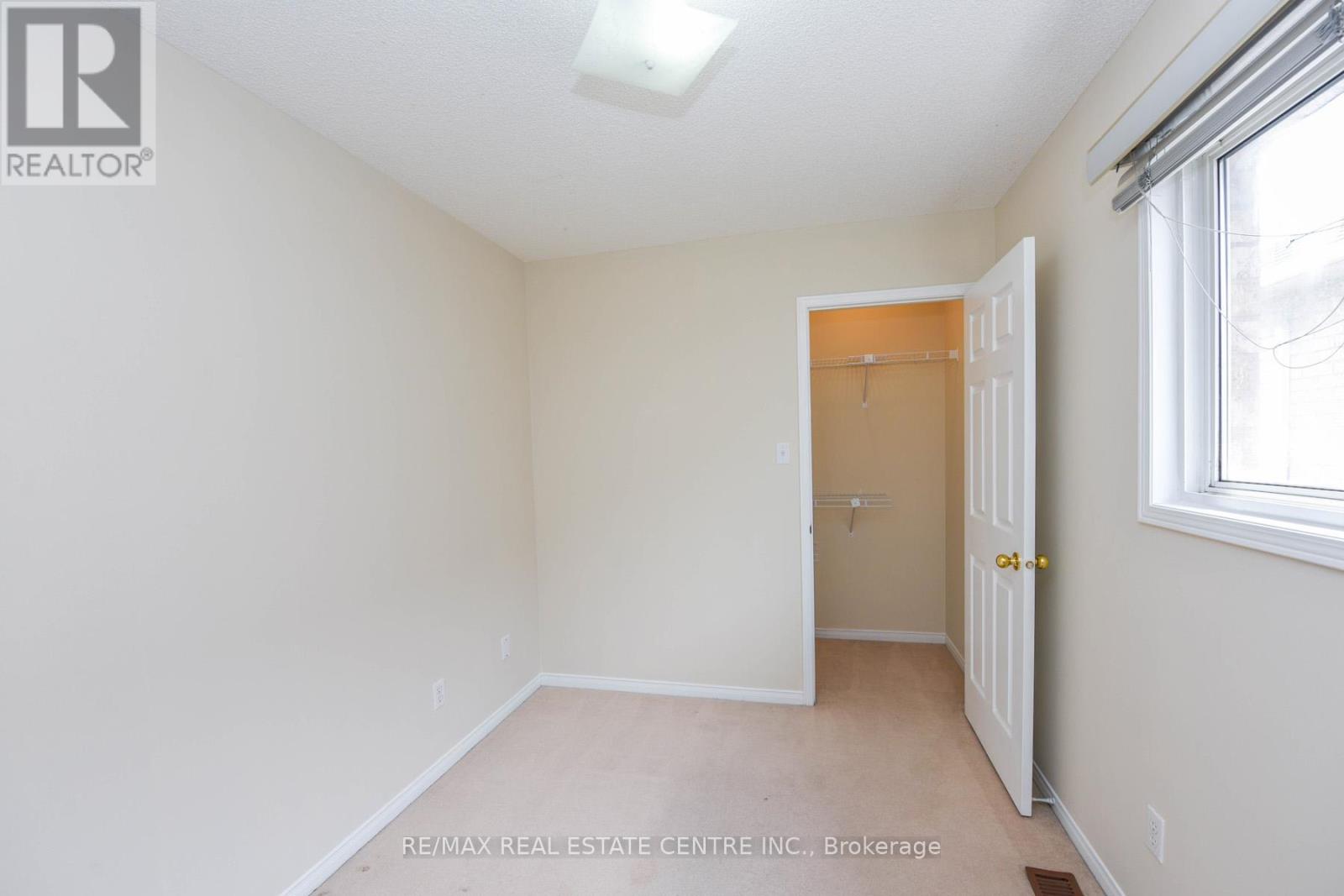 1093 Foxglove Place, Mississauga, Ontario  L5V 2N5 - Photo 27 - W12816464