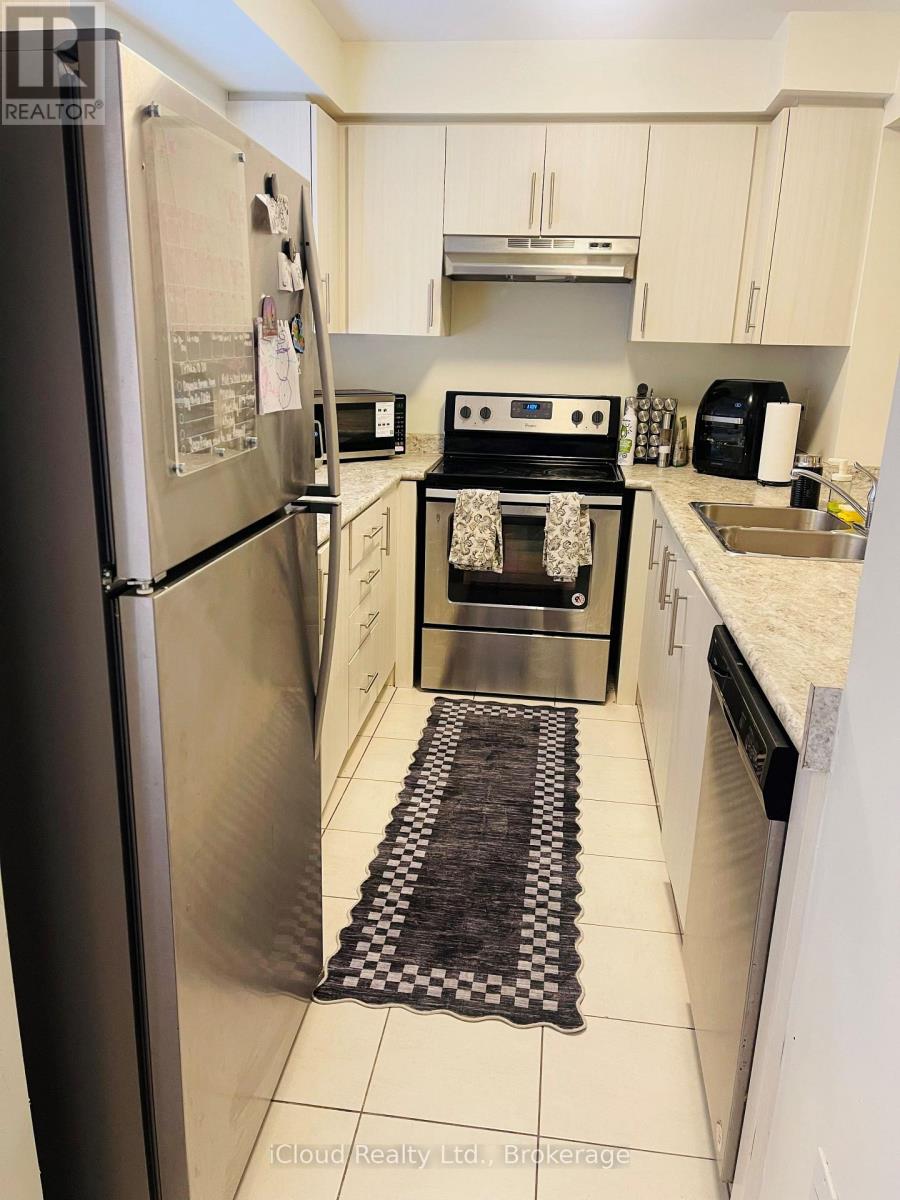 114 Frost Court, Milton, Ontario  L9E 1G4 - Photo 10 - W12816490