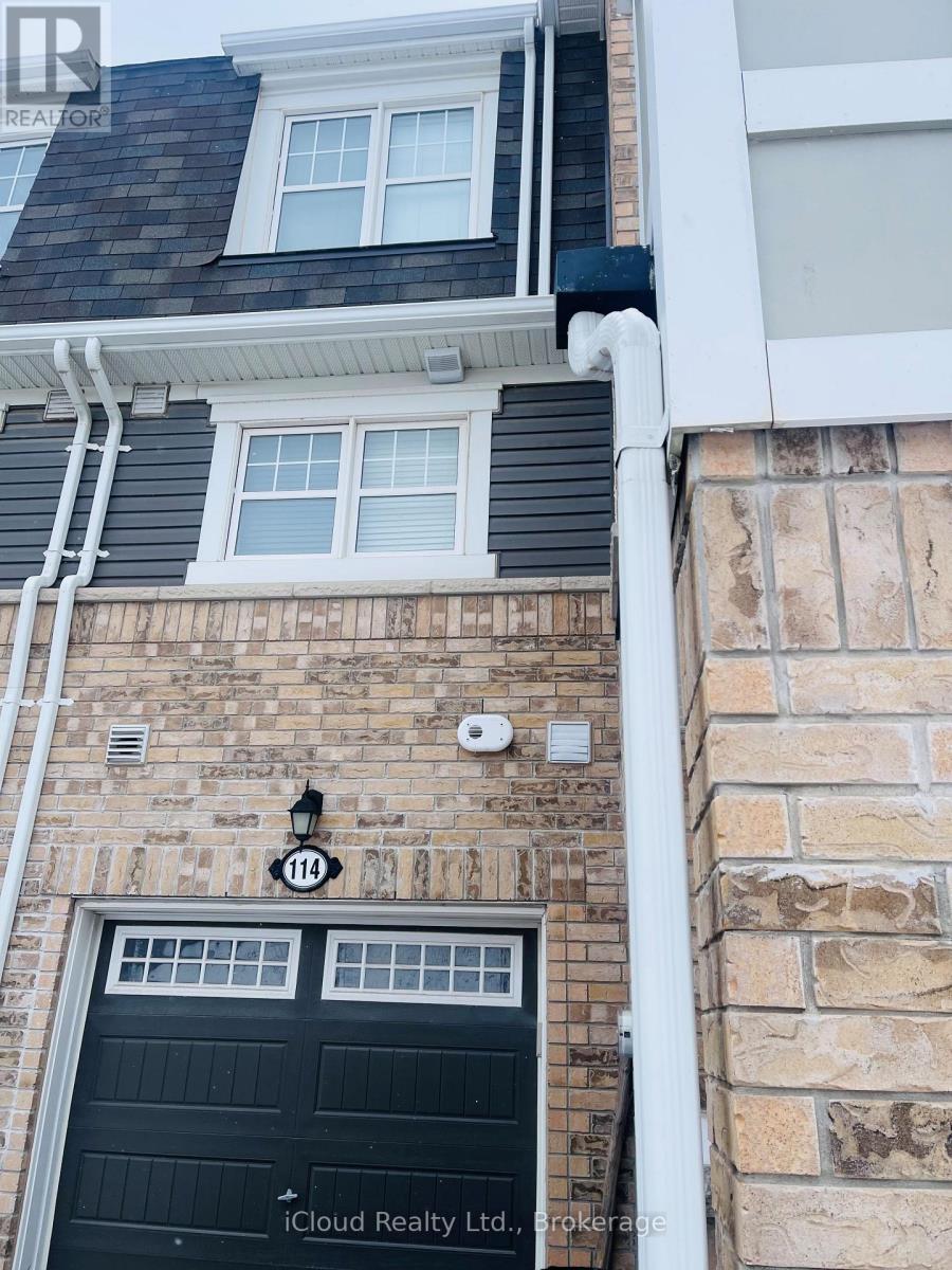 114 Frost Court, Milton, Ontario  L9E 1G4 - Photo 4 - W12816490