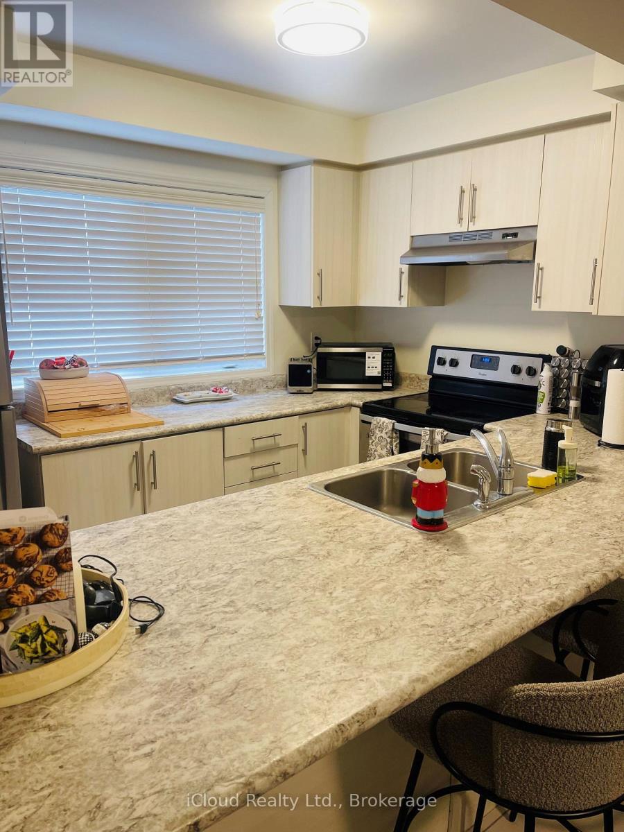 114 Frost Court, Milton, Ontario  L9E 1G4 - Photo 9 - W12816490