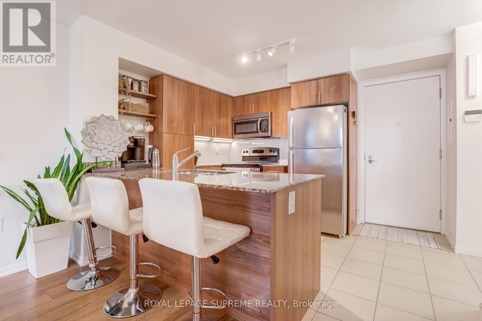 307 - 830 Lawrence Avenue W, Toronto, Ontario  M6A 1C3 - Photo 8 - W12816516