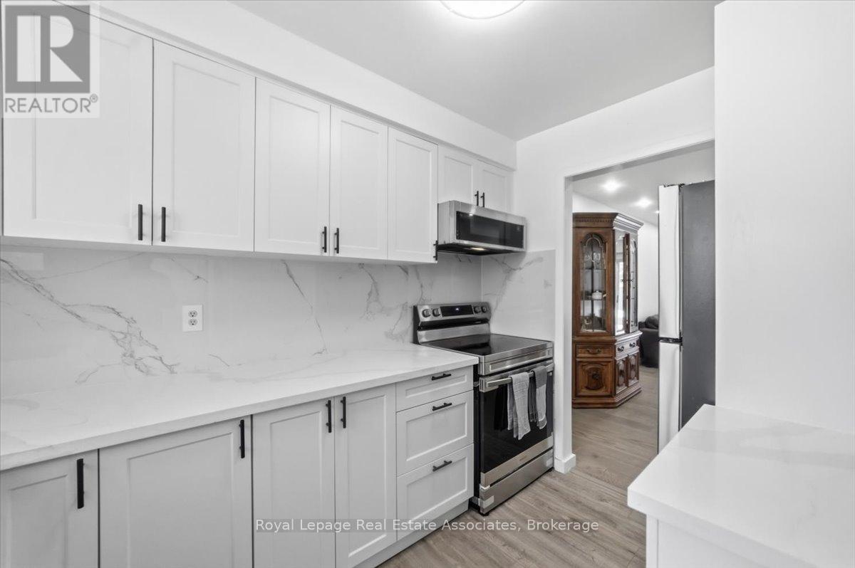 85 - 6699 Falconer Drive, Mississauga, Ontario  L5N 2E3 - Photo 5 - W12816522