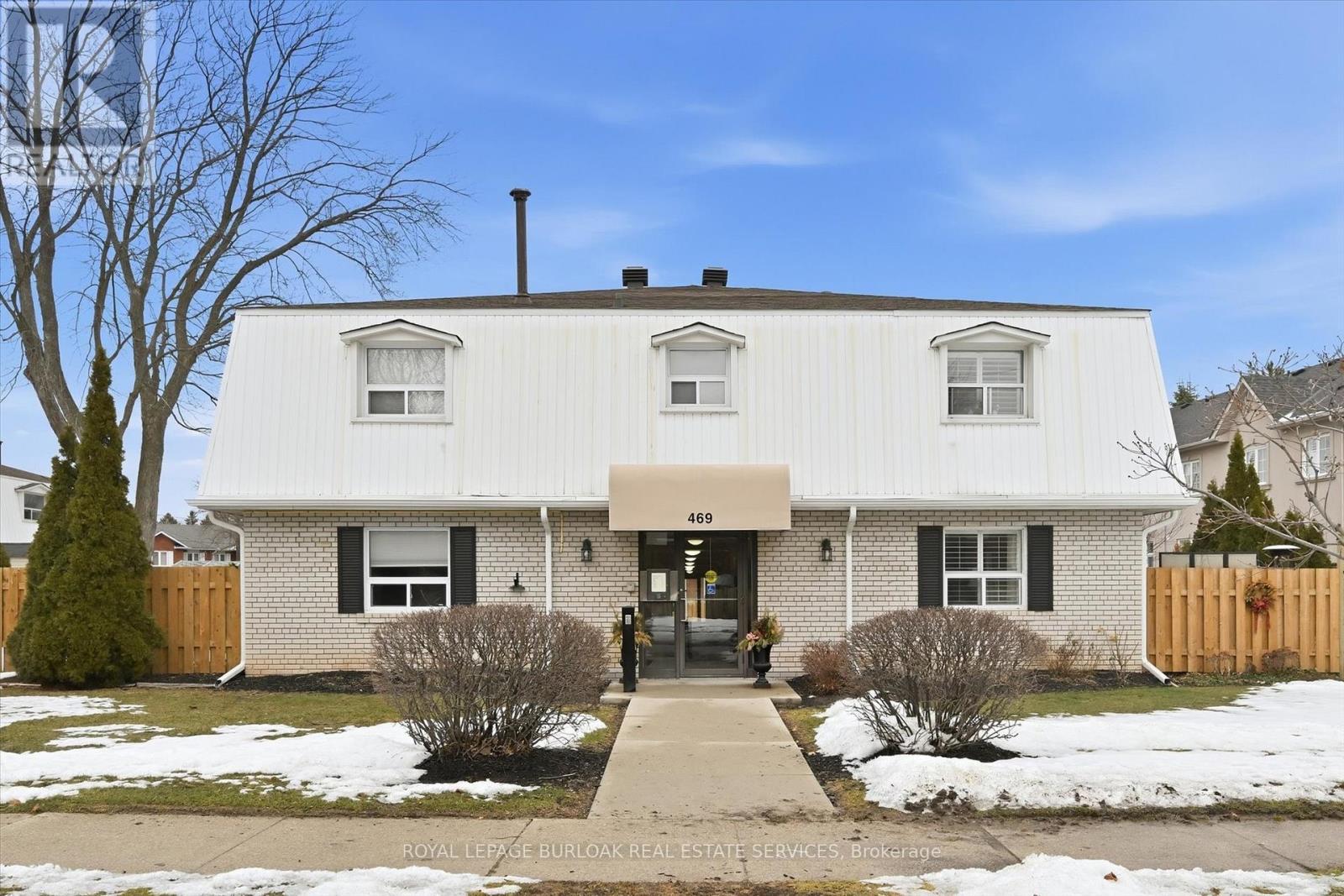 6 - 469 Claridge Road, Burlington, Ontario  L7N 2S1 - Photo 1 - W12816546