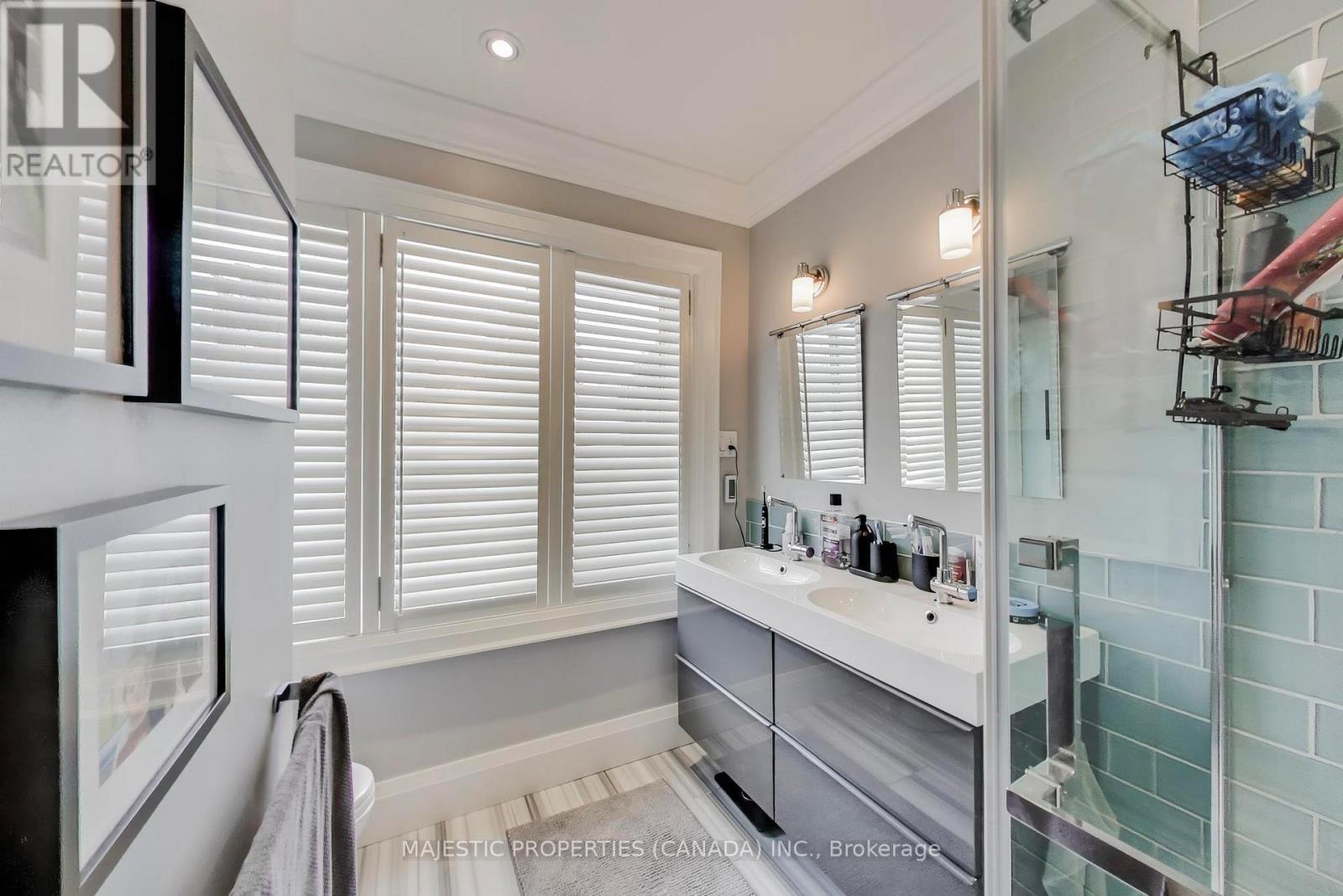 42 Abinger Crescent, Toronto, Ontario  M9B 2Y6 - Photo 27 - W12816560