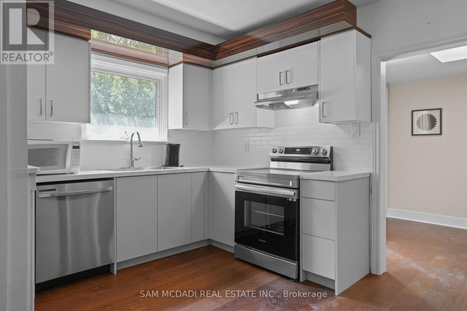 415 Country Club Crescent, Mississauga, Ontario  L5J 2P9 - Photo 21 - W12816574