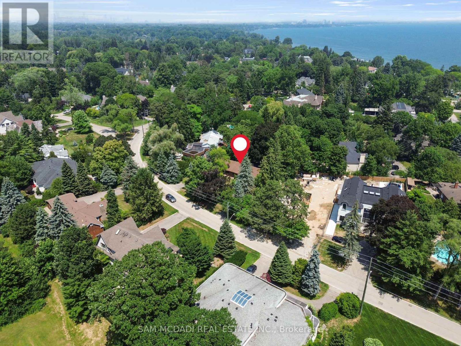 415 Country Club Crescent, Mississauga, Ontario  L5J 2P9 - Photo 9 - W12816574