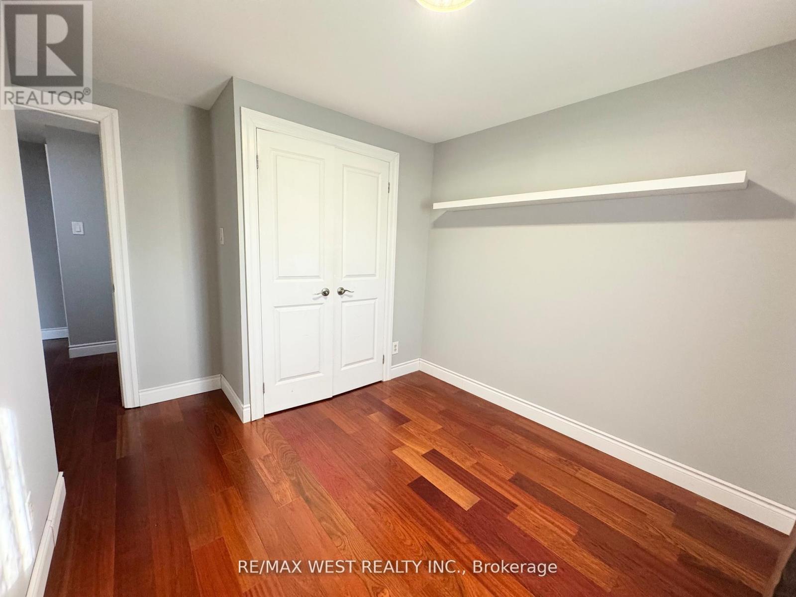 1342 Roylen Road, Oakville, Ontario  L6H 1V4 - Photo 17 - W12816576