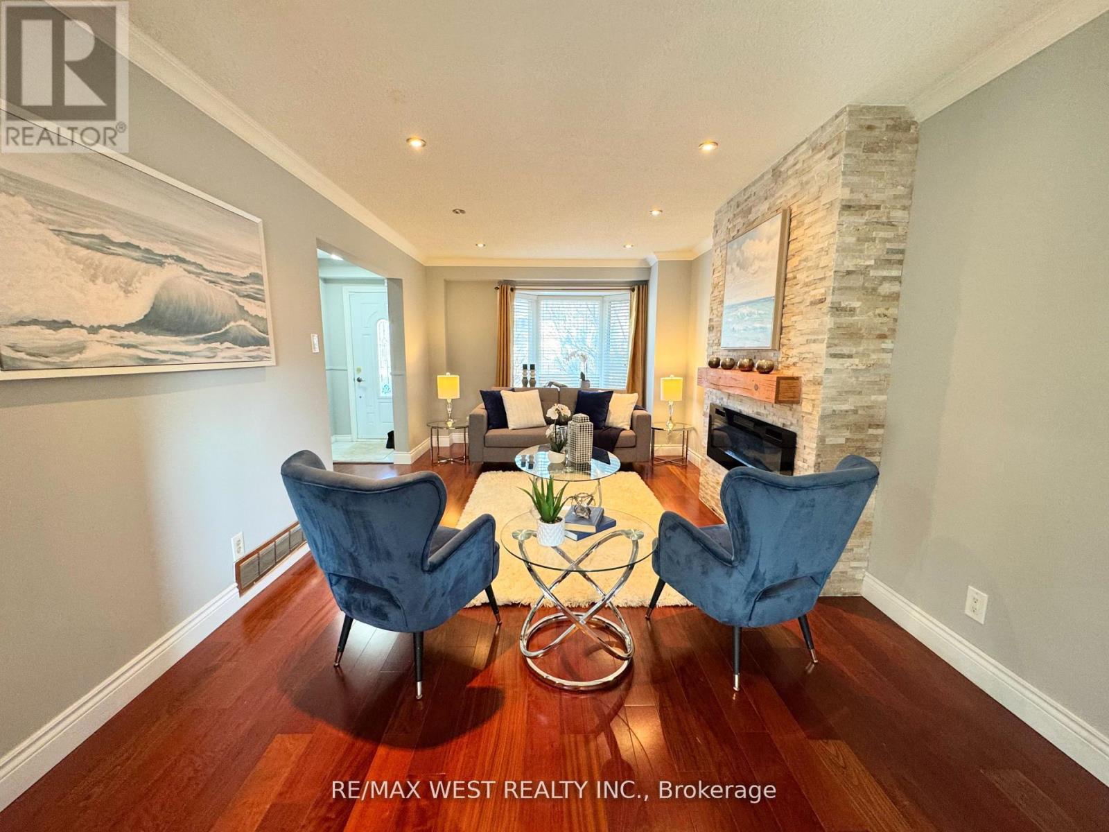 1342 Roylen Road, Oakville, Ontario  L6H 1V4 - Photo 8 - W12816576