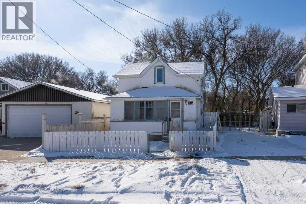 510b Ash Avenue Se, Medicine Hat, Alberta  T1A 3B5 - Photo 2 - A2288034