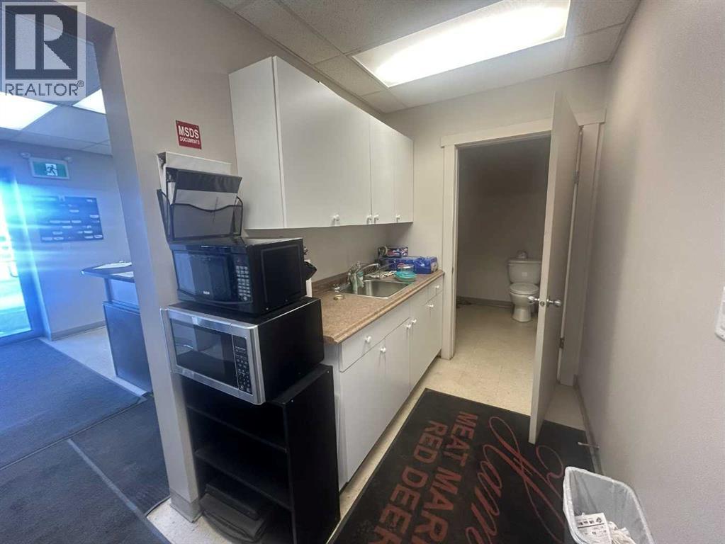 102, 201 Clearview Drive, Rural Red Deer County, Alberta  T0M 1R0 - Photo 10 - A2288358