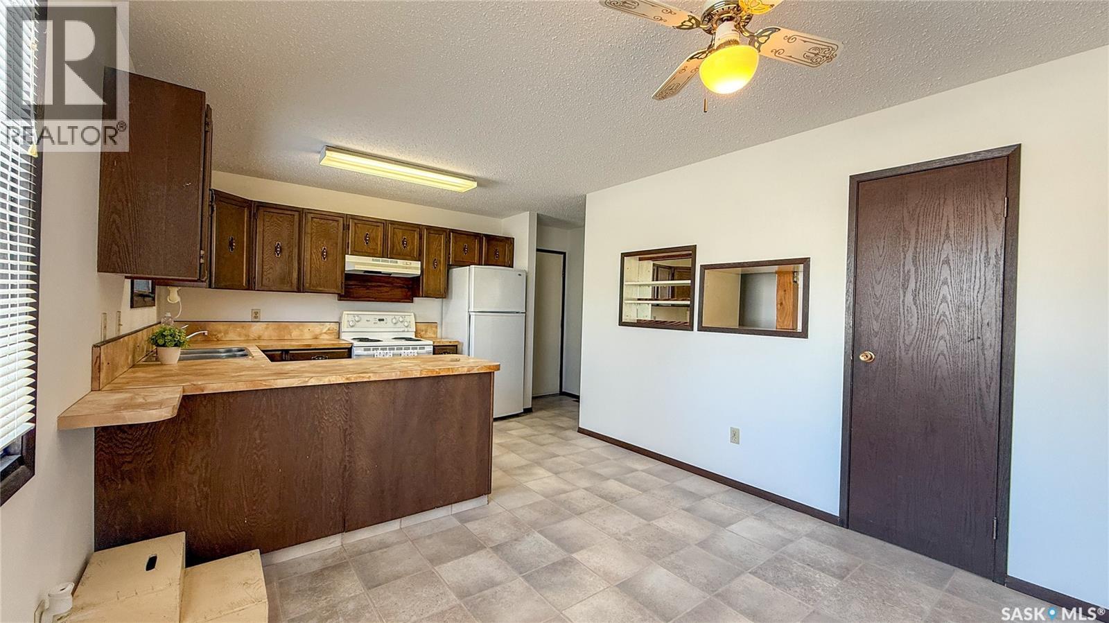 1292 96th Street, North Battleford, Saskatchewan  S9A 0H1 - Photo 6 - SK029101