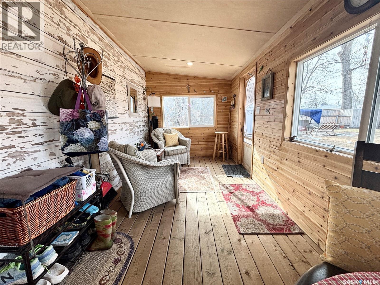 509 Harder Street, Maple Creek, Saskatchewan  S0N 1N0 - Photo 35 - SK029085