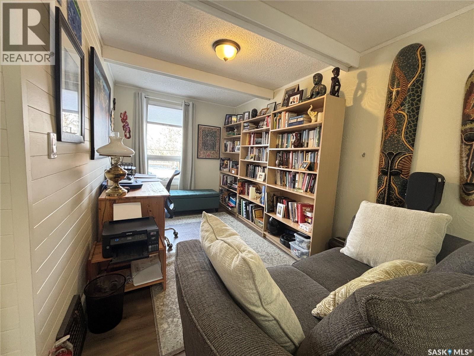 509 Harder Street, Maple Creek, Saskatchewan  S0N 1N0 - Photo 44 - SK029085