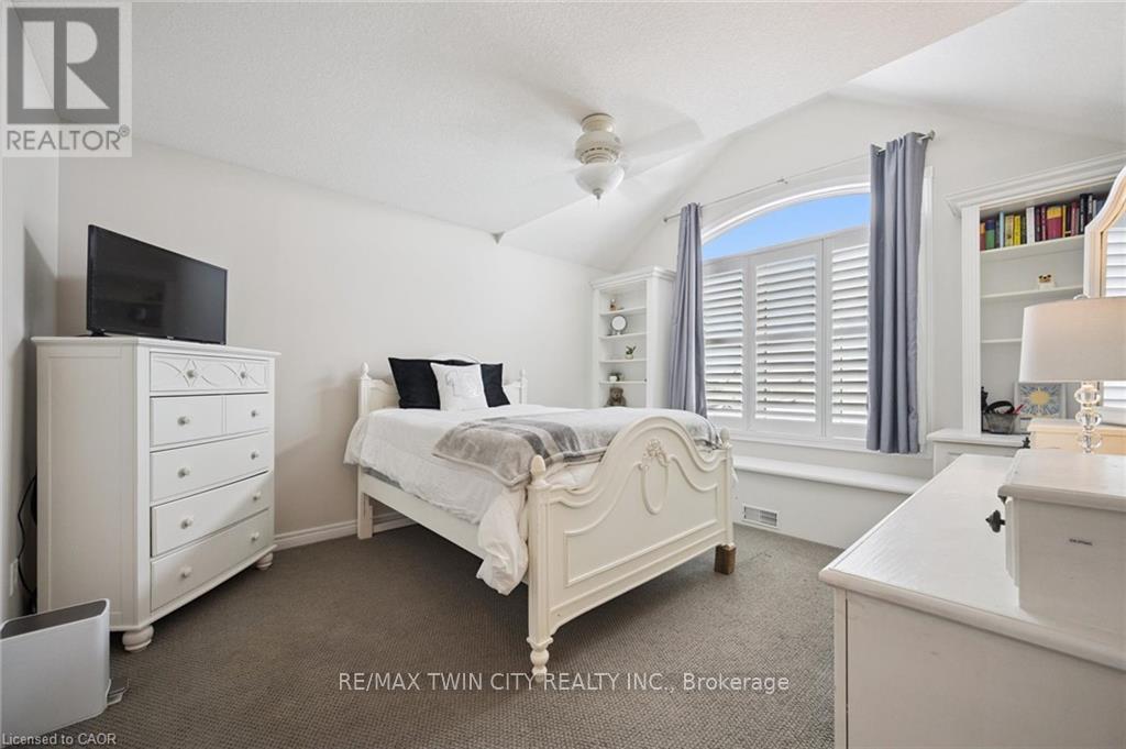 42 Fischer Court, Kitchener, Ontario  N2P 2V9 - Photo 29 - X12816400