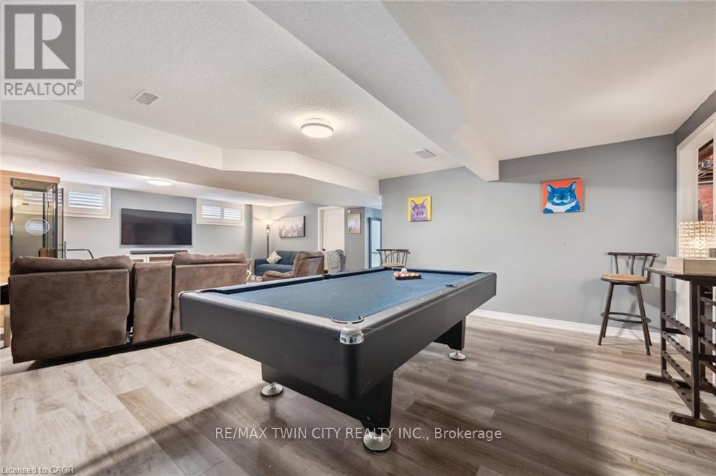 42 Fischer Court, Kitchener, Ontario  N2P 2V9 - Photo 39 - X12816400