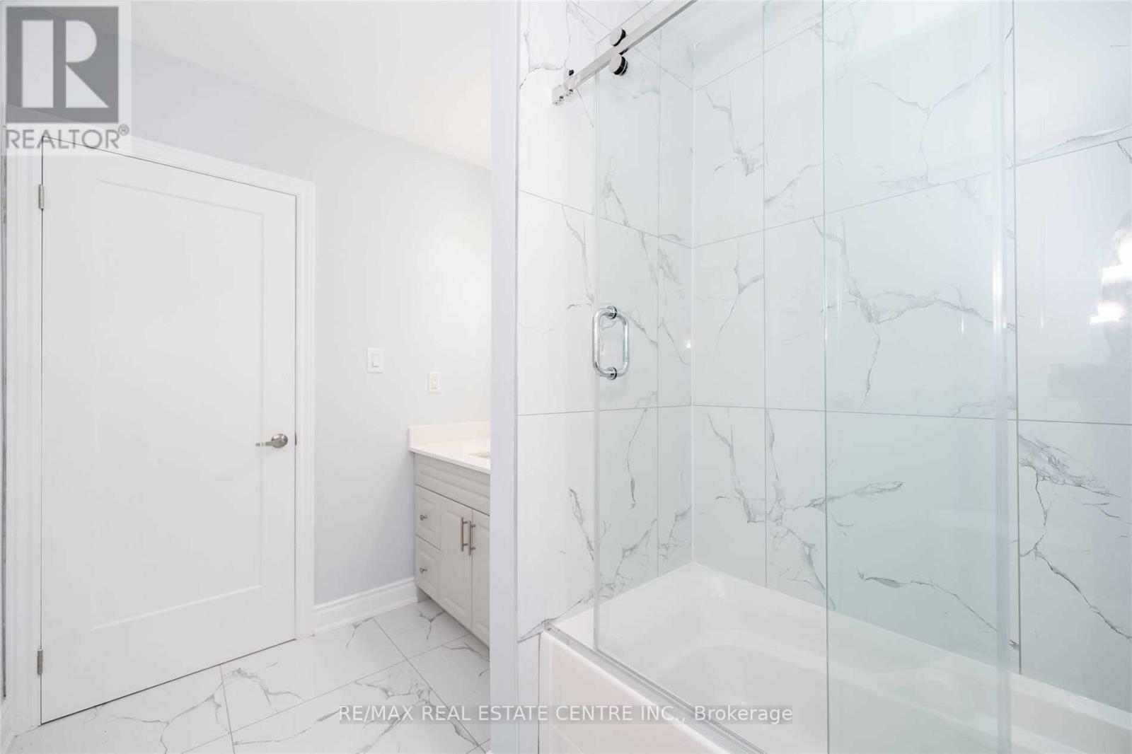 #main - 35 Hartzel Road, St. Catharines, Ontario  L2P 1M4 - Photo 14 - X12816484