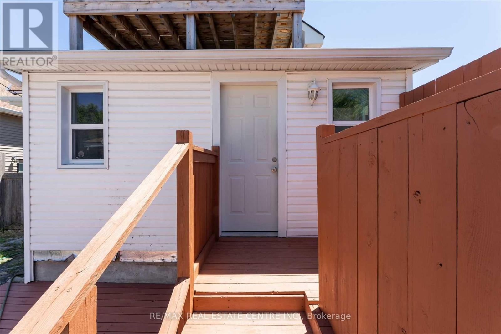 #main - 35 Hartzel Road, St. Catharines, Ontario  L2P 1M4 - Photo 17 - X12816484