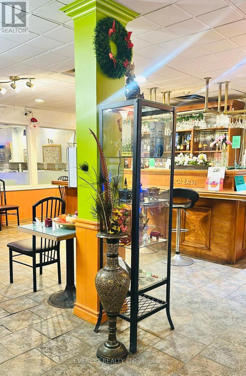 105 Macdonell Street, Guelph, Ontario  N1H 2Z7 - Photo 8 - X12816578