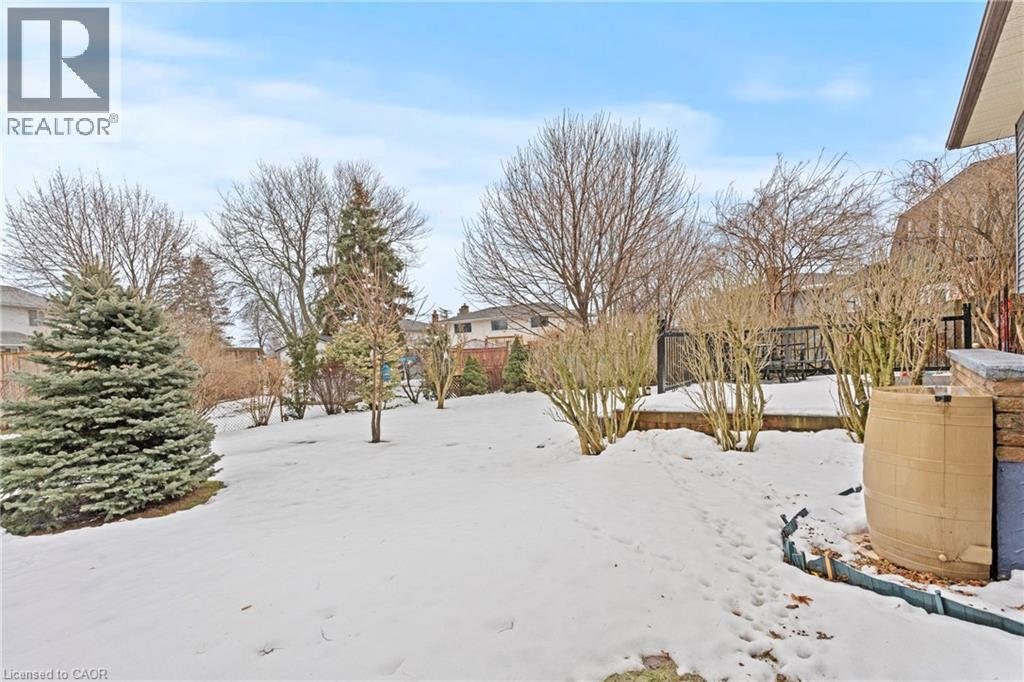 12 Hampton Court, Welland, Ontario  L3C 5T2 - Photo 6 - 40807438