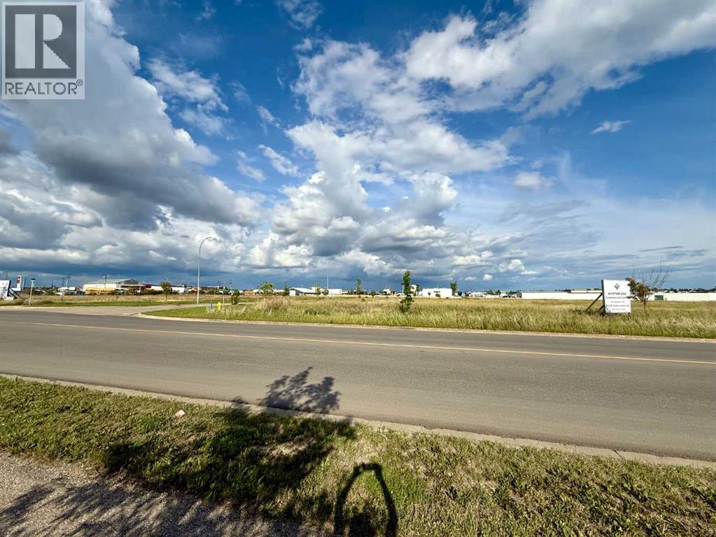 10105 130 Avenue, Grande Prairie, Alberta  T8V 8L6 - Photo 4 - A2247318