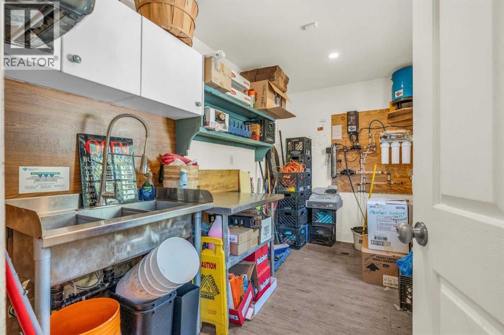 5204 579 Highway, Rural Mountain View County, Alberta  T0M 2E0 - Photo 38 - A2276619