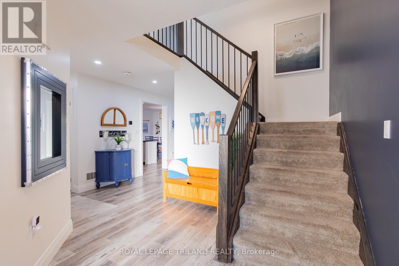 22 Wondergrove Court, Lambton Shores, Ontario  N0M 1T0 - Photo 11 - X12816622