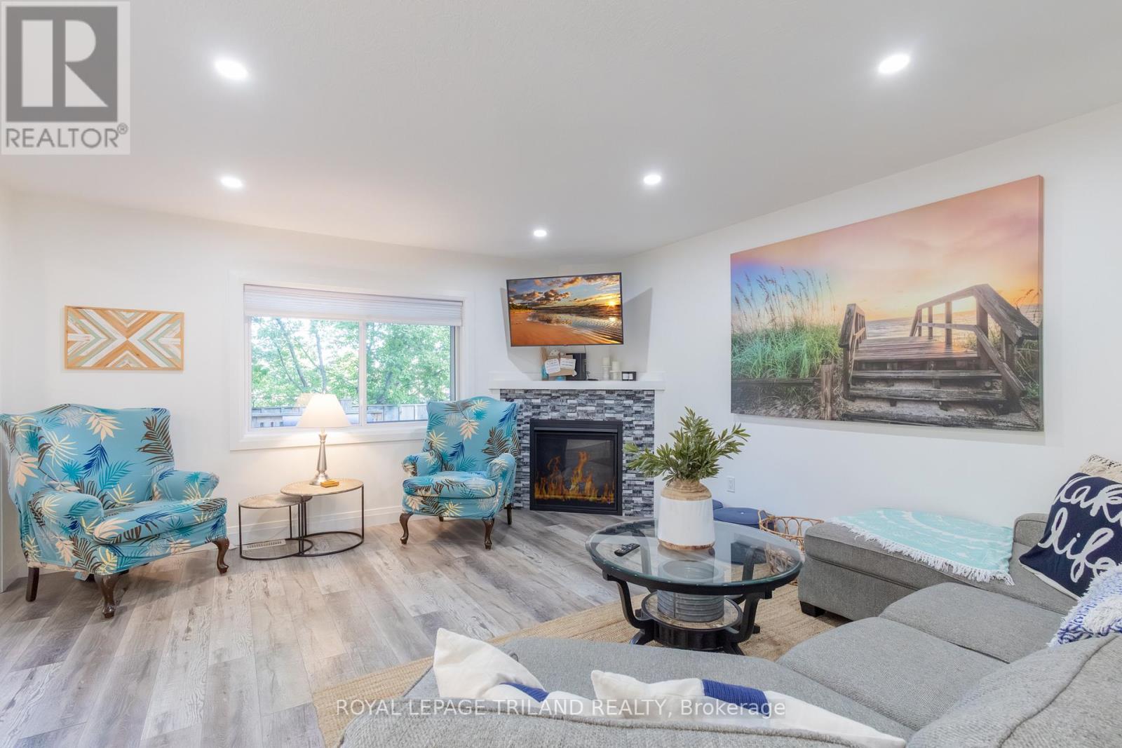 22 Wondergrove Court, Lambton Shores, Ontario  N0M 1T0 - Photo 15 - X12816622