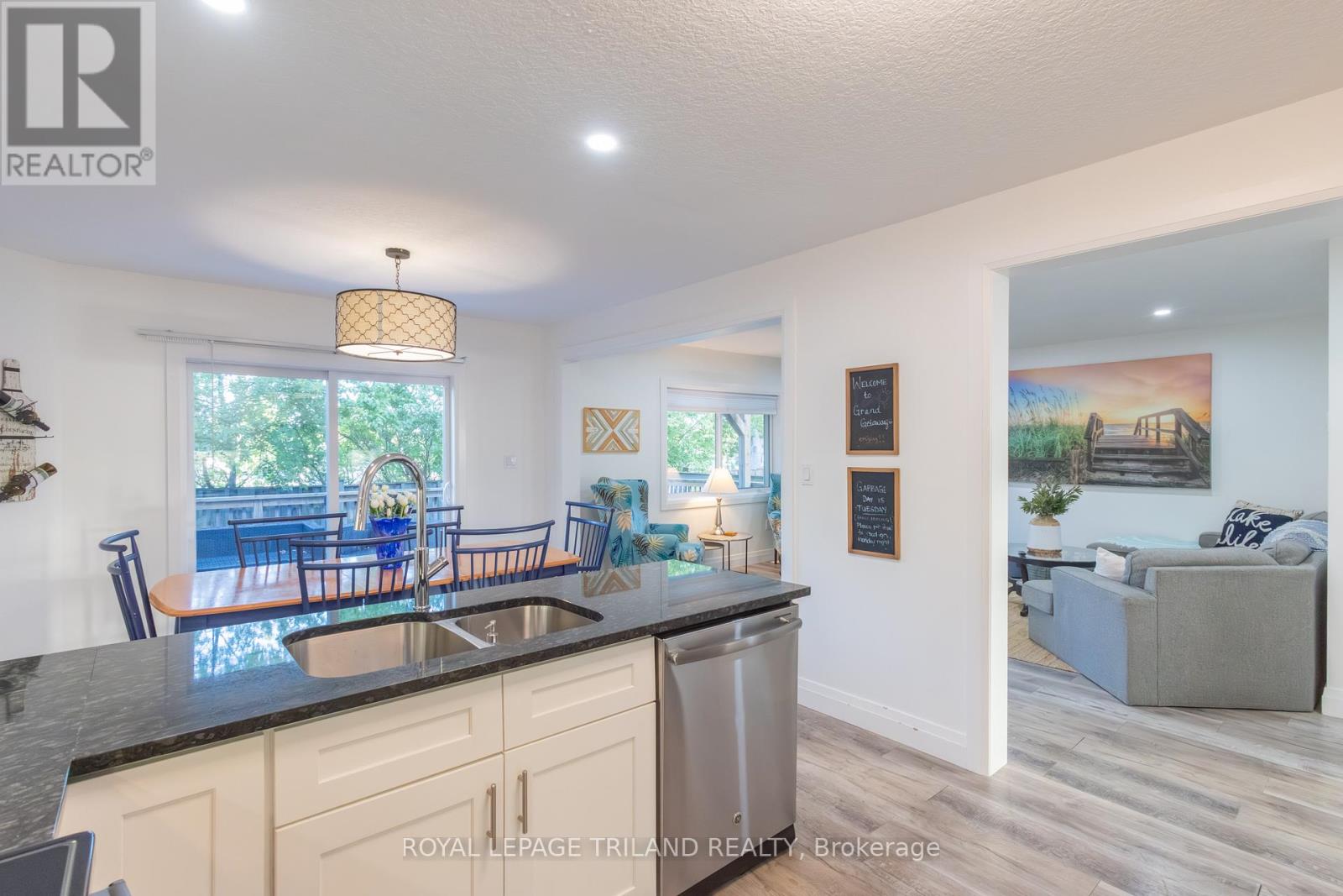 22 Wondergrove Court, Lambton Shores, Ontario  N0M 1T0 - Photo 23 - X12816622