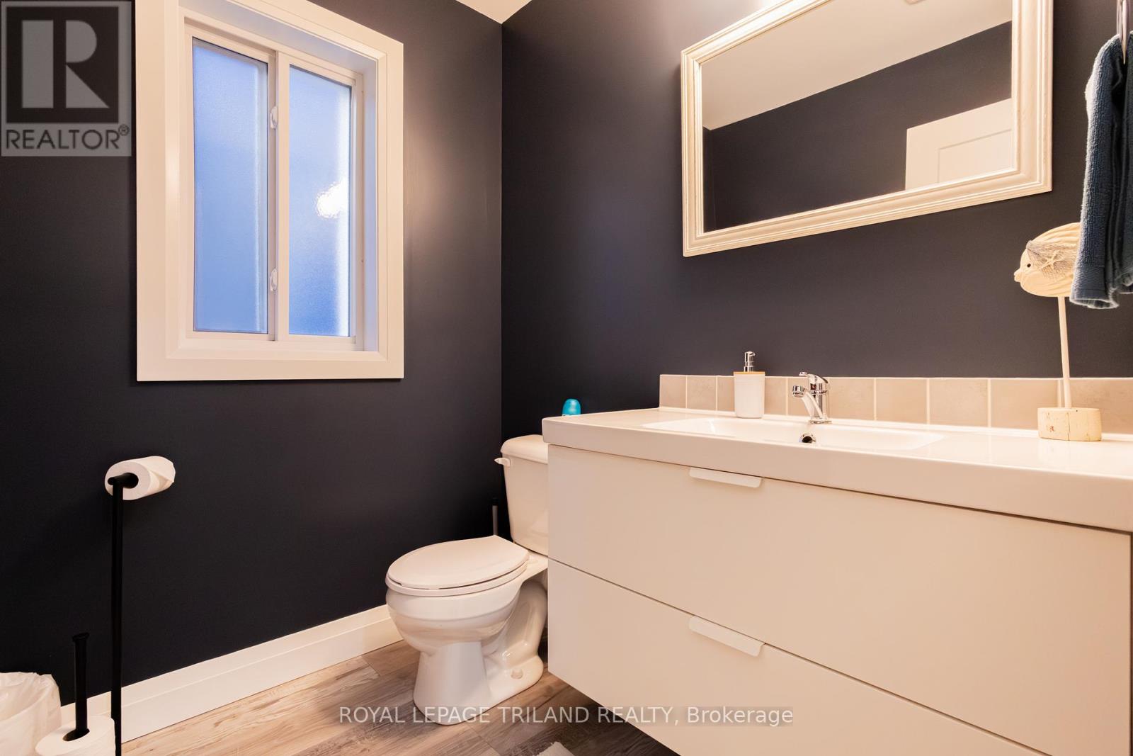 22 Wondergrove Court, Lambton Shores, Ontario  N0M 1T0 - Photo 24 - X12816622