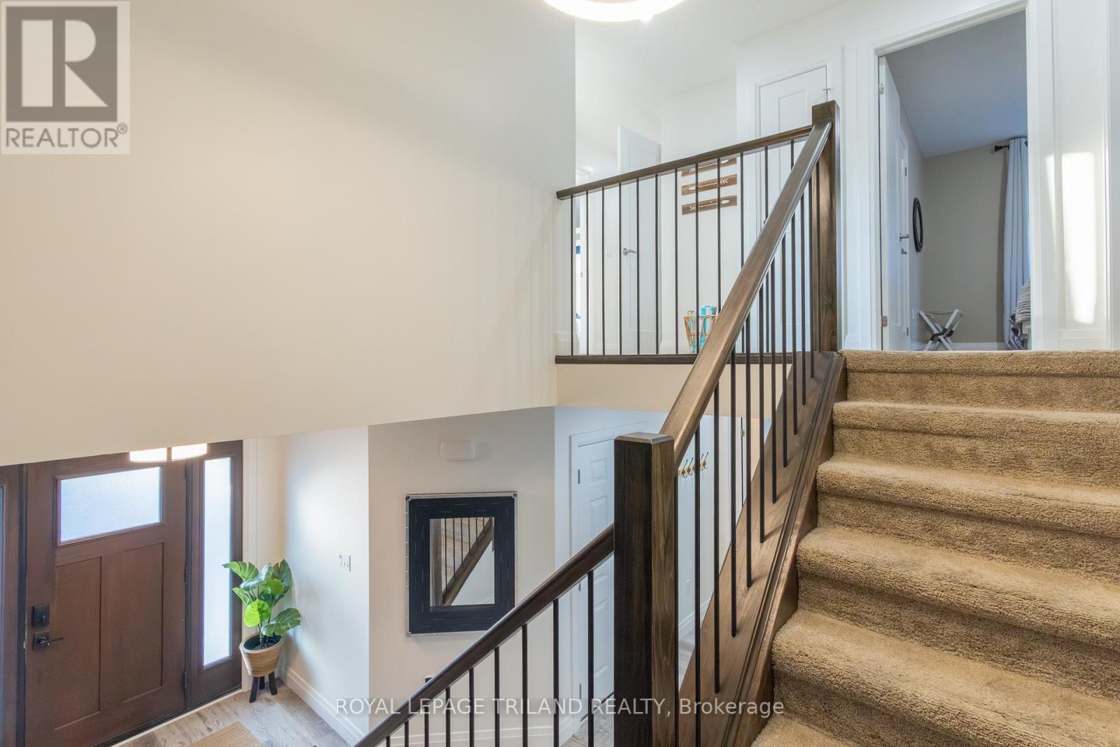 22 Wondergrove Court, Lambton Shores, Ontario  N0M 1T0 - Photo 25 - X12816622