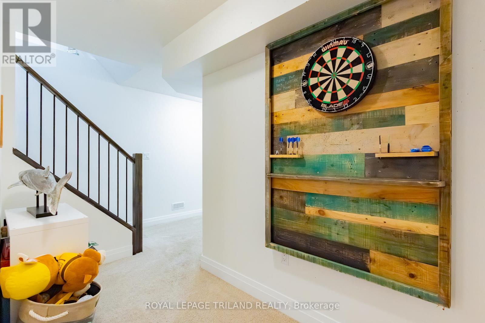 22 Wondergrove Court, Lambton Shores, Ontario  N0M 1T0 - Photo 38 - X12816622