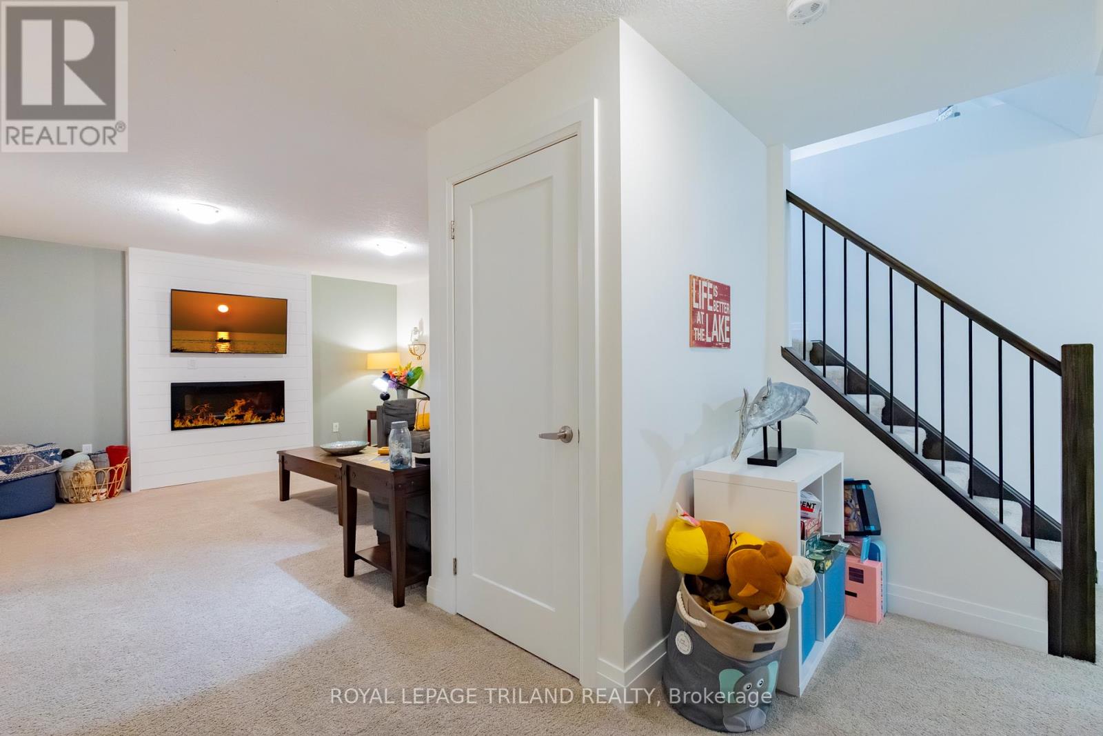 22 Wondergrove Court, Lambton Shores, Ontario  N0M 1T0 - Photo 39 - X12816622