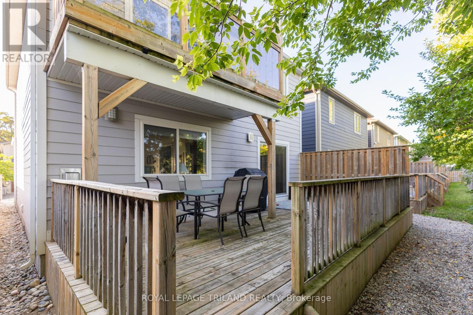 22 Wondergrove Court, Lambton Shores, Ontario  N0M 1T0 - Photo 8 - X12816622