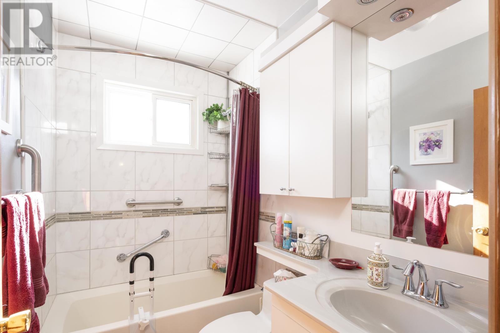 75 Manion Pl, Thunder Bay, Ontario  P7A 6Y9 - Photo 19 - TB2600237