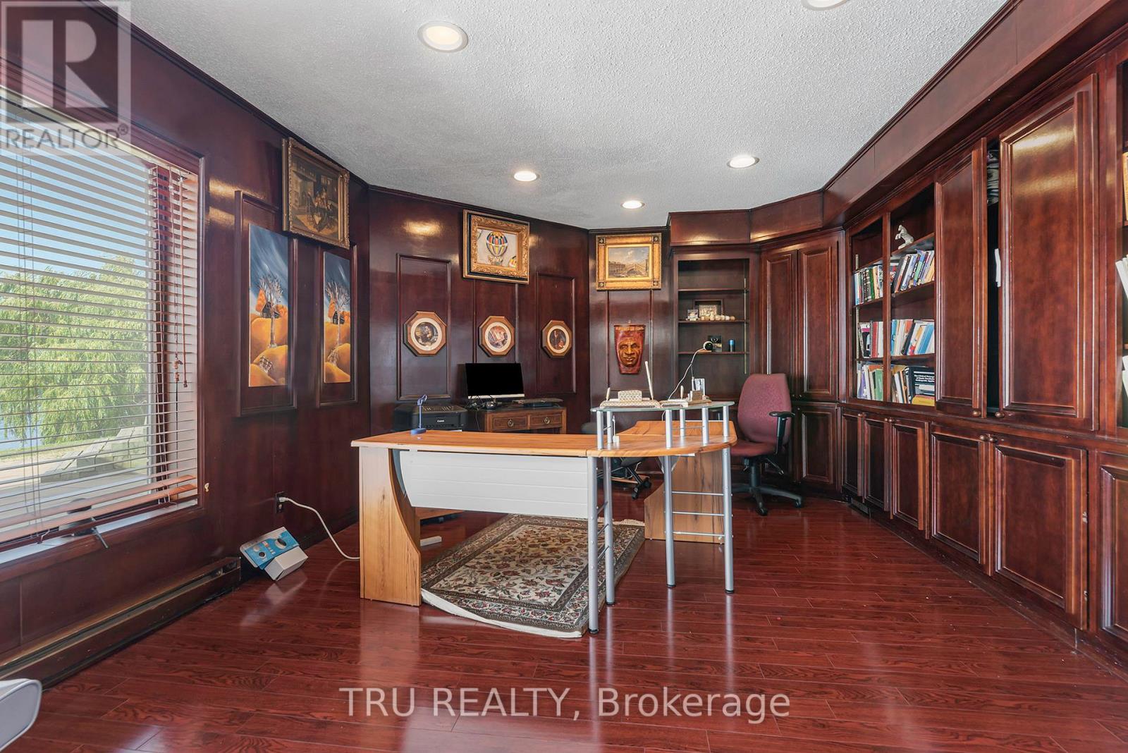 1915 Trans Canada Highway, Ottawa, Ontario  K4C 1H5 - Photo 13 - X12816624