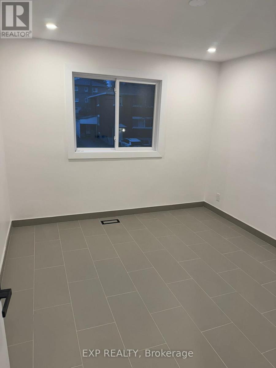 1 - 2434 Clover Street, Ottawa, Ontario  K1V 8G5 - Photo 4 - X12816676