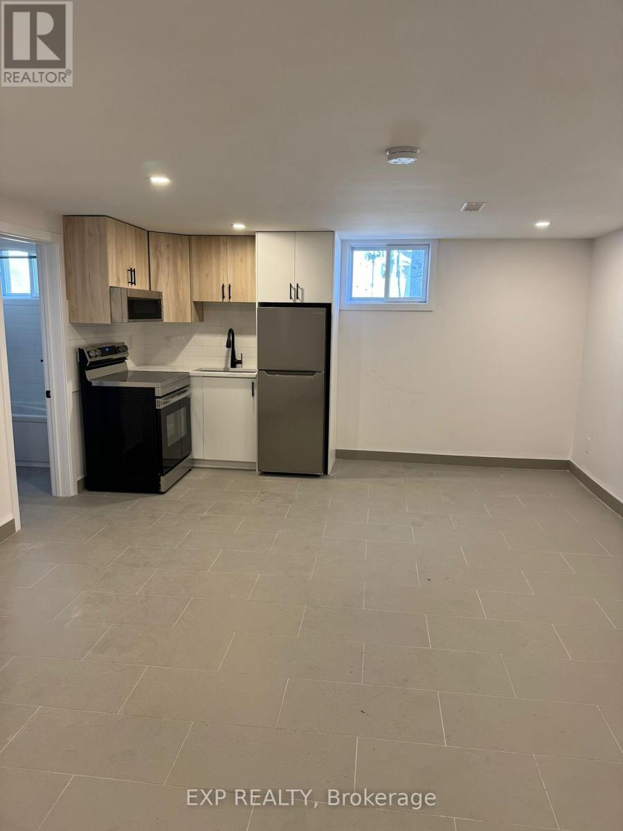 2a - 2434 Clover Street, Ottawa, Ontario  K1V 8G5 - Photo 1 - X12816684