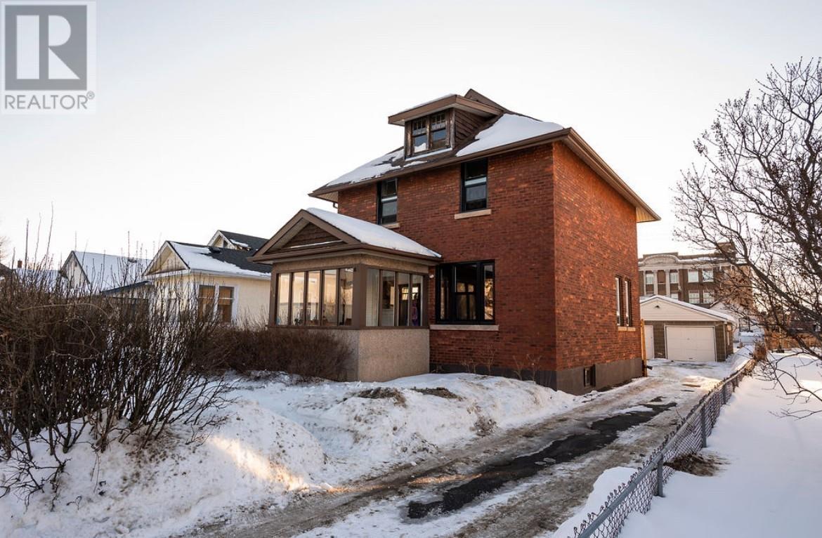 519 Vickers ST S, Thunder Bay, Ontario