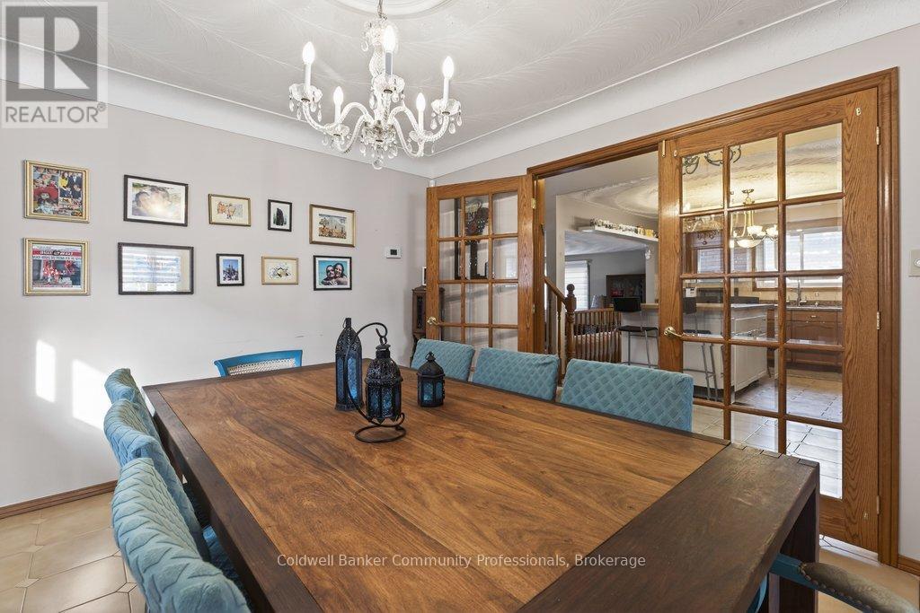 42 Lasila Court, Hamilton (Gilbert), Ontario  L9C 7B6 - Photo 11 - X12816590