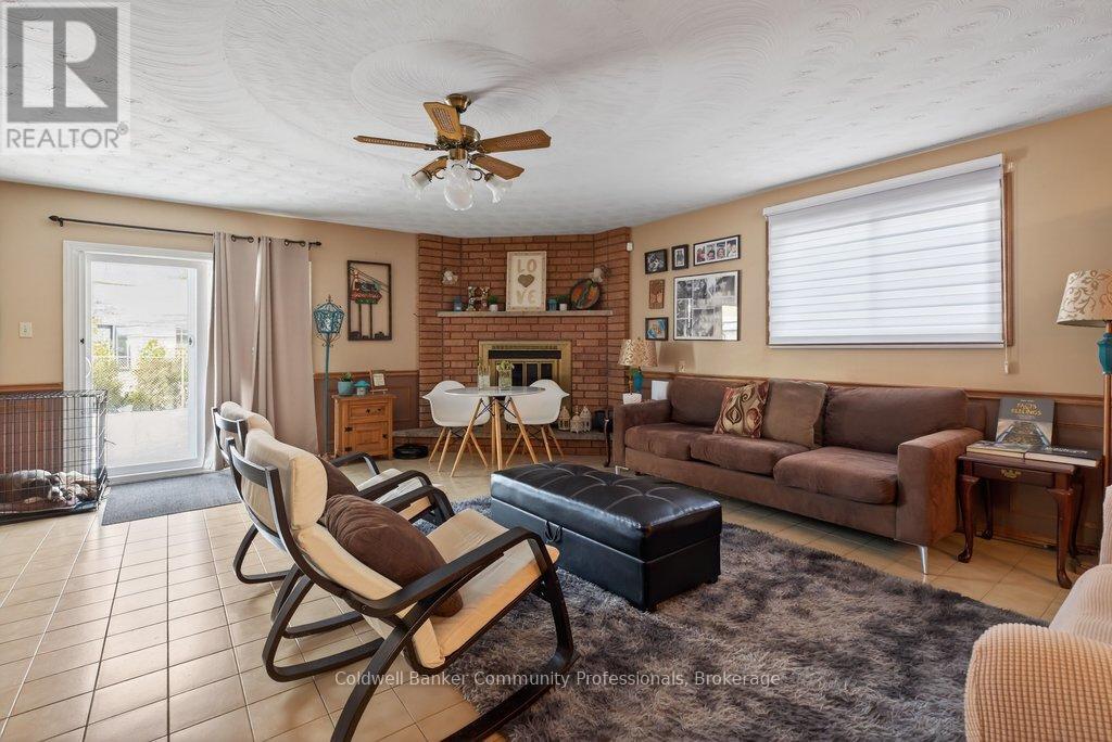 42 Lasila Court, Hamilton (Gilbert), Ontario  L9C 7B6 - Photo 17 - X12816590