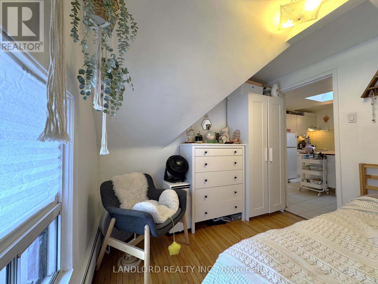 401 - 198 Dunn Avenue, Toronto, Ontario  M6K 2R9 - Photo 11 - W12708076