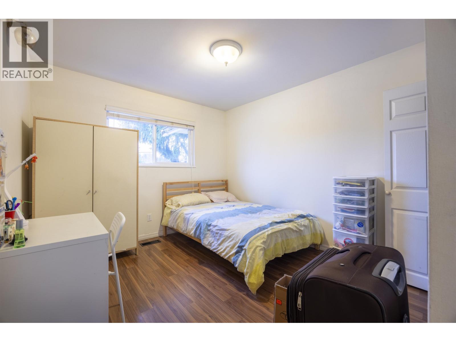 Listing Picture 13 of 32 : 675 DUNCAN AVENUE, Burnaby / 本拿比 - 魯藝地產 Yvonne Lu Group - MLS Medallion Club Member