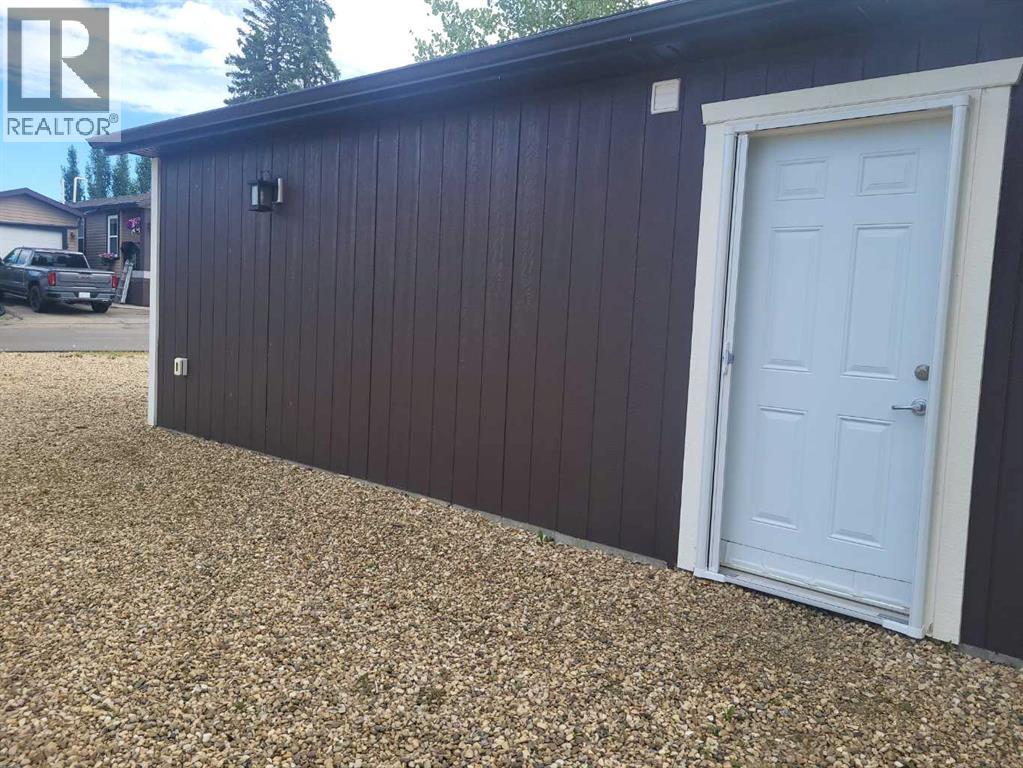 48b, 10032 Township Road 422, Rural Ponoka County, Alberta  T4J 1V9 - Photo 3 - A2172247