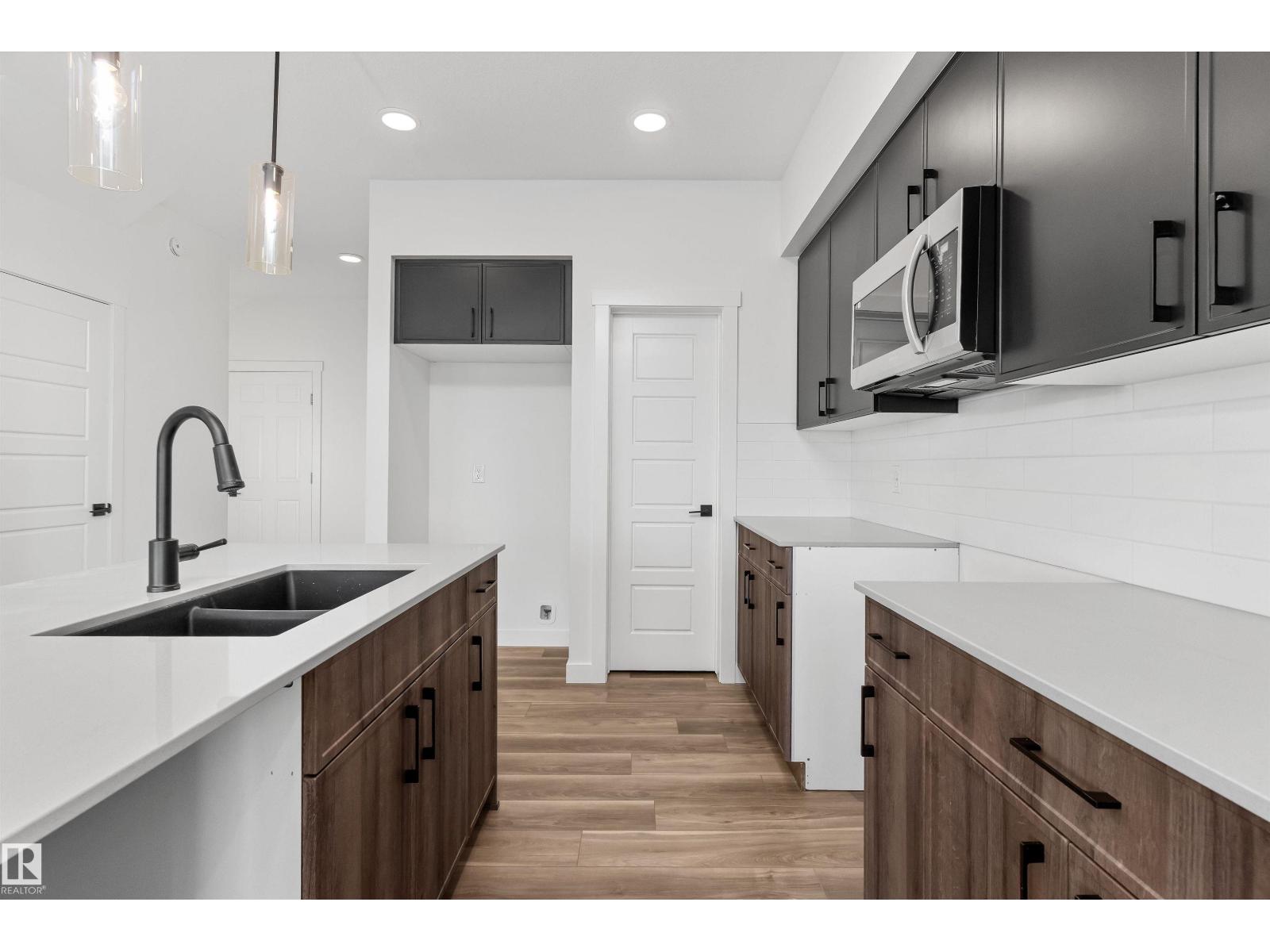 920 18 Av Nw, Edmonton, Alberta  T6T 2X4 - Photo 7 - E4472677