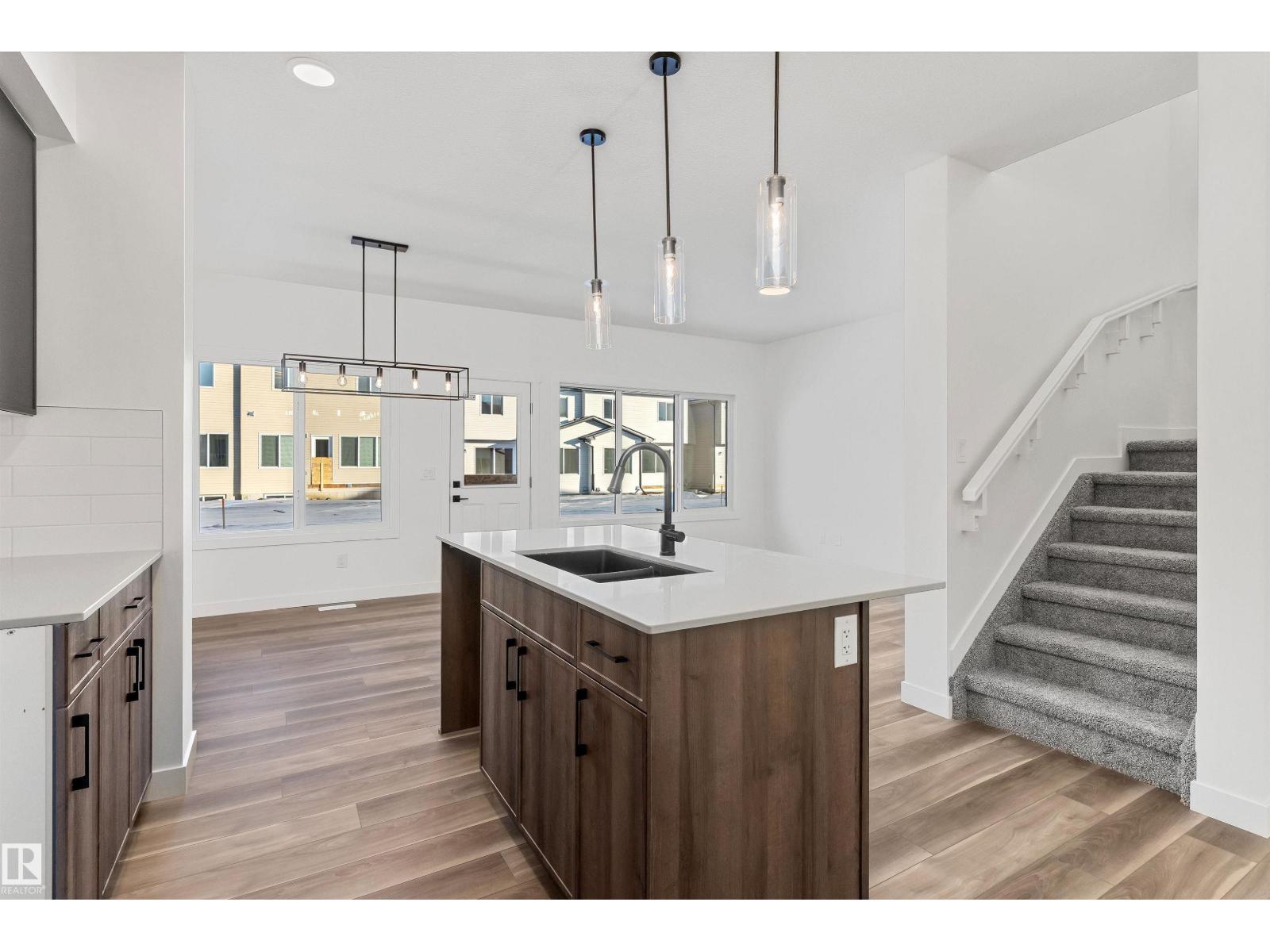 920 18 Av Nw, Edmonton, Alberta  T6T 2X4 - Photo 6 - E4472677