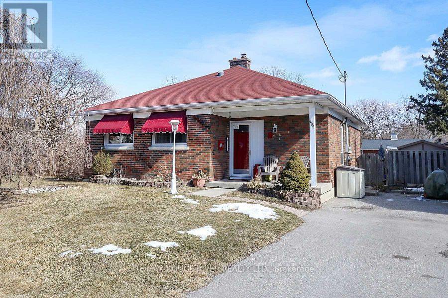 409 Peel Street, Whitby, Ontario  L1N 3Y5 - Photo 1 - E12816604
