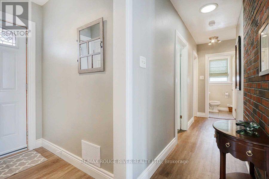 409 Peel Street, Whitby, Ontario  L1N 3Y5 - Photo 4 - E12816604