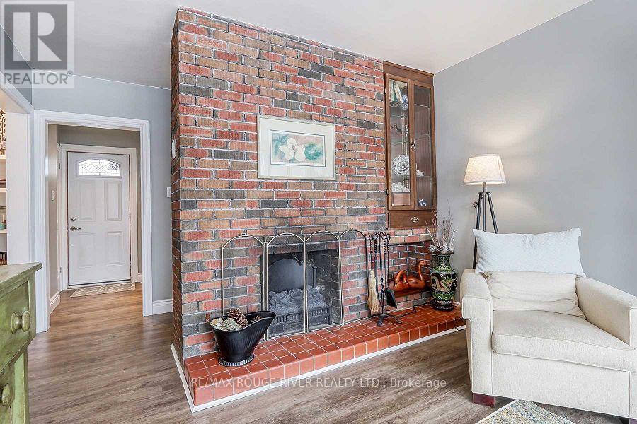 409 Peel Street, Whitby, Ontario  L1N 3Y5 - Photo 8 - E12816604