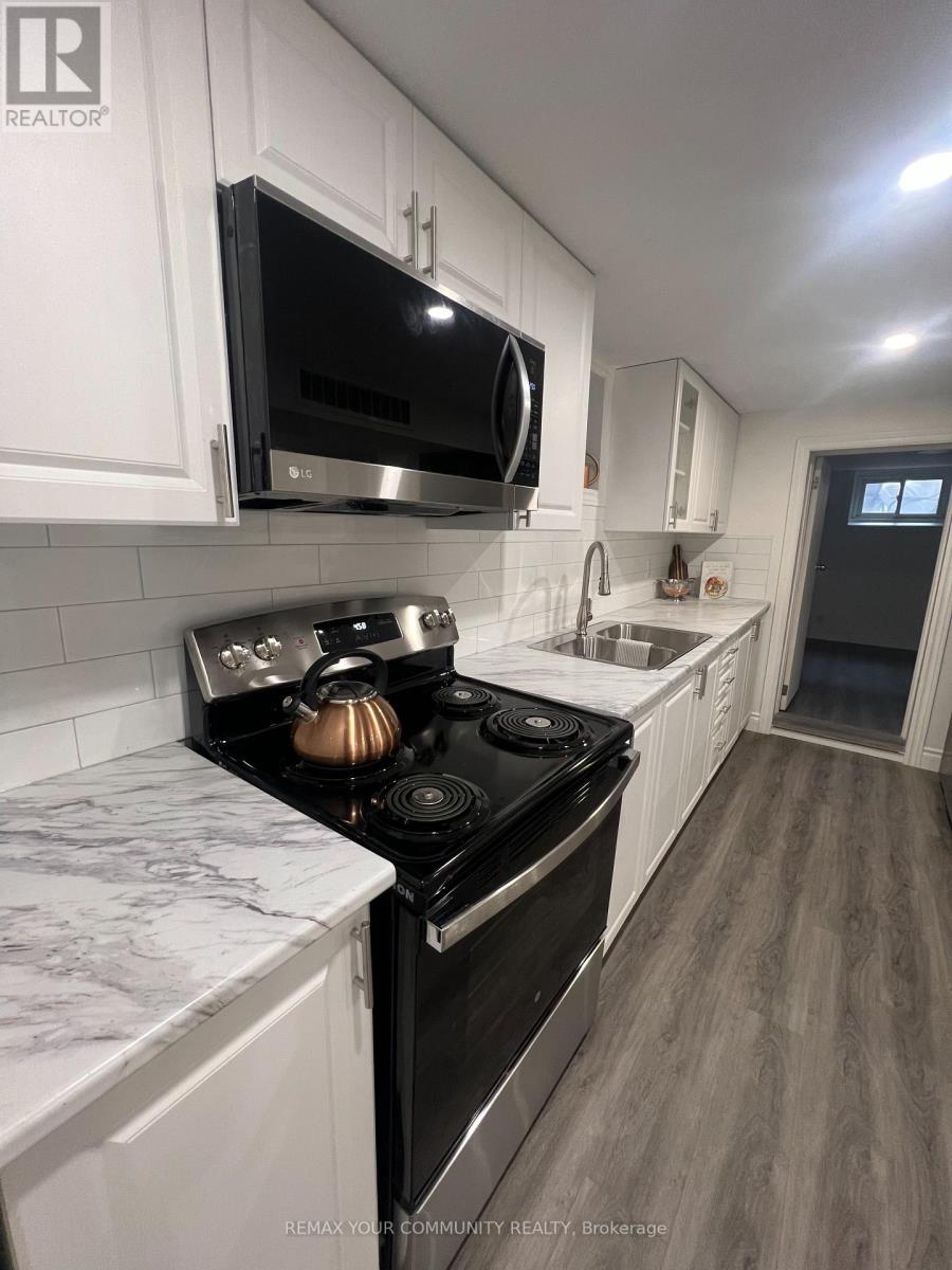 Bsmt - 27 Torrens Avenue, Toronto, Ontario  M4K 2H9 - Photo 2 - E12816618